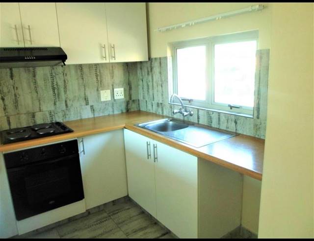 1 BEDROOM PROPERTY TO RENT IN MAYVILLE